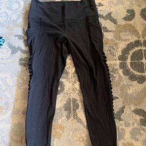 Athleta salutation 7/8 tight